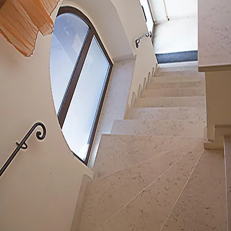 Vecchio Granaio Aparthotel Lama (Umbria)